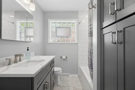 8614 West 26th Street North Riverside IL 60546