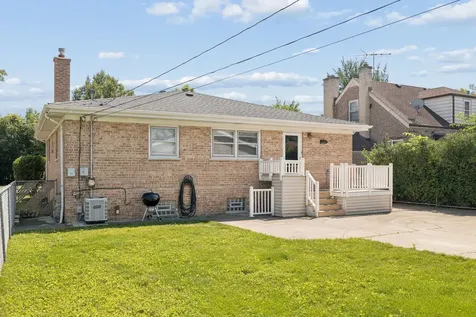 8614 West 26th Street North Riverside IL 60546