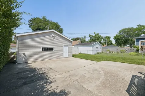8614 West 26th Street North Riverside IL 60546
