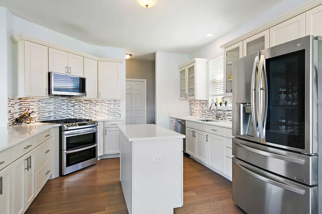 1859 Orchard Lane New Lenox IL 60451