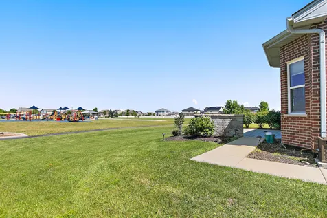 1859 Orchard Lane New Lenox IL 60451