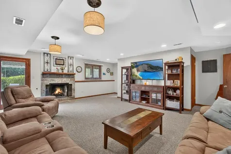 3215 Vista Terrace Mchenry IL 60050