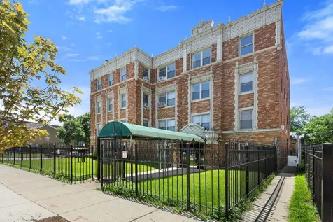7370 South South Shore Drive Chicago IL 60649