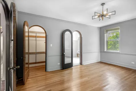 7370 South South Shore Drive Chicago IL 60649