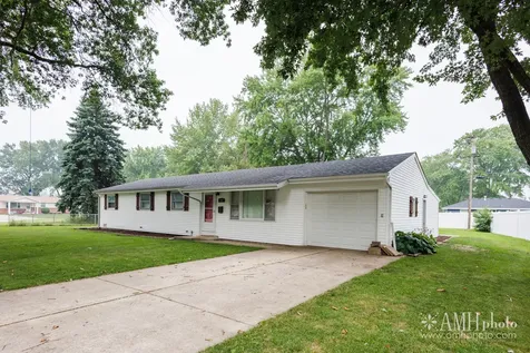 631 Robert Drive Bourbonnais IL 60914
