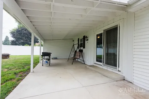 631 Robert Drive Bourbonnais IL 60914