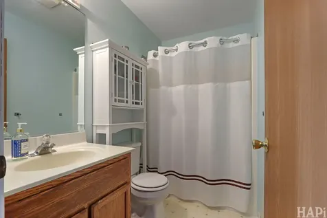 824 Paine Avenue Lindenhurst IL 60046