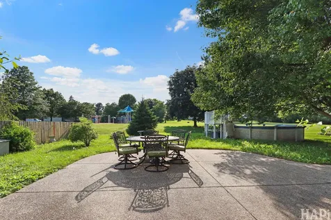 824 Paine Avenue Lindenhurst IL 60046