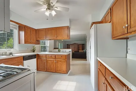 824 Paine Avenue Lindenhurst IL 60046