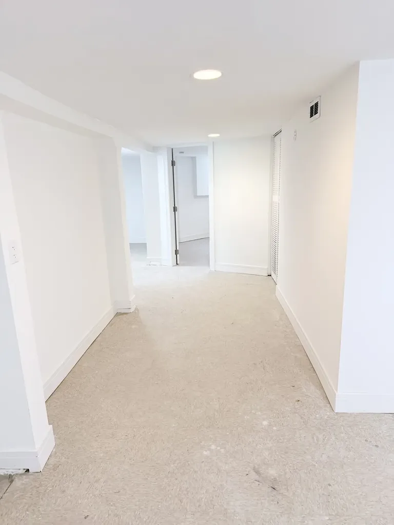 4155 West Arthington Street Chicago IL 60624