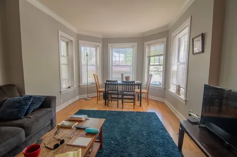 7648 North Greenview Avenue Chicago IL 60626