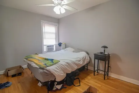 7648 North Greenview Avenue Chicago IL 60626