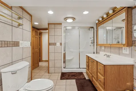 5261 Mulford Street Skokie IL 60077