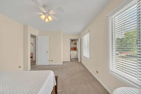 206 Albert Drive Vernon Hills IL 60061