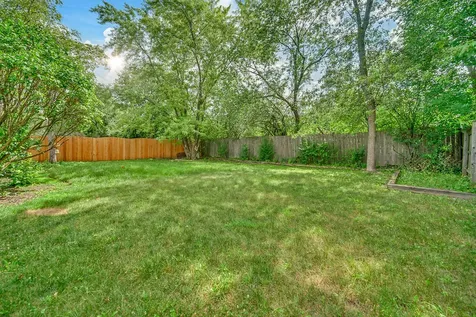 206 Albert Drive Vernon Hills IL 60061