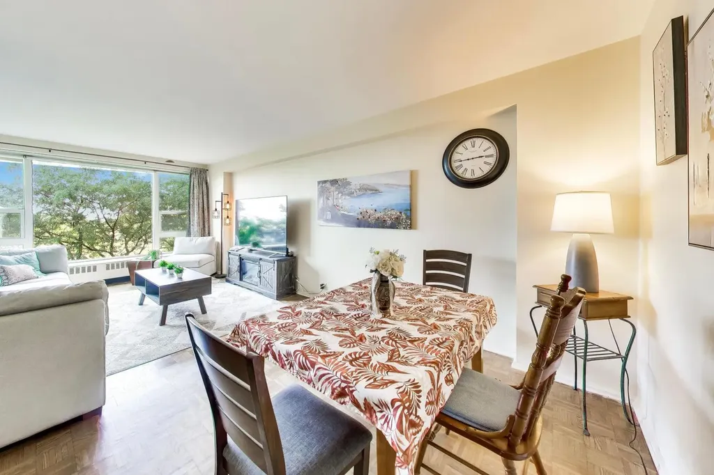 3180 North Lake Shore Drive Chicago IL 60657