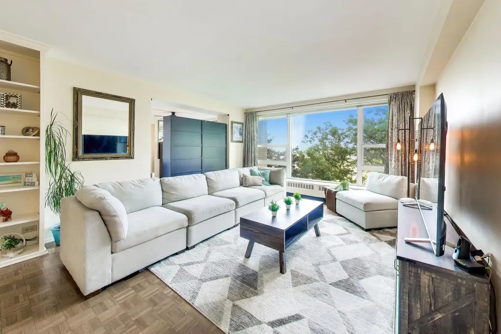 3180 North Lake Shore Drive Chicago IL 60657
