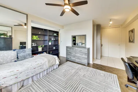 3180 North Lake Shore Drive Chicago IL 60657