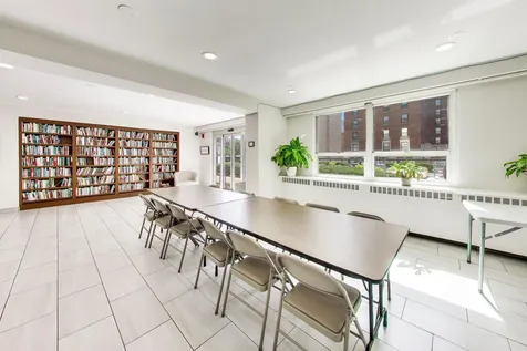 3180 North Lake Shore Drive Chicago IL 60657