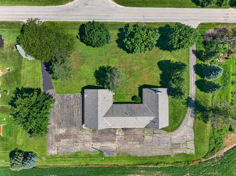 1782 North 2703 Road Ottawa IL 61350