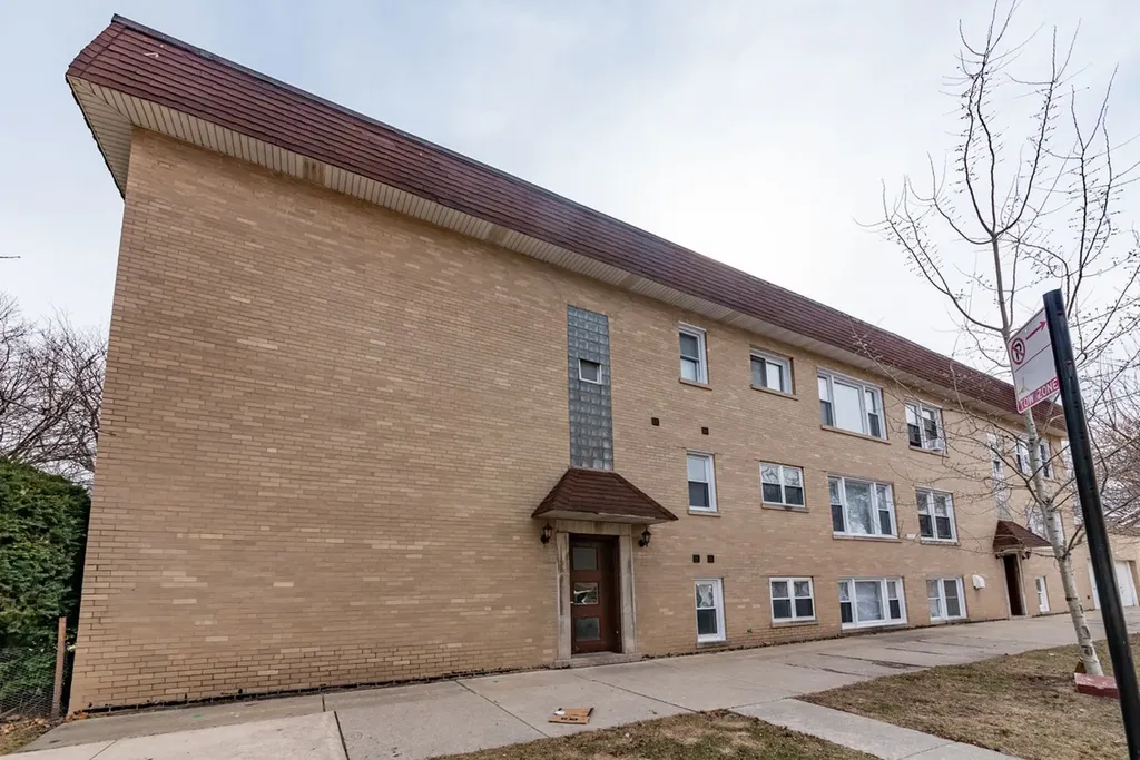 3058 North Kostner Avenue Chicago IL 60641