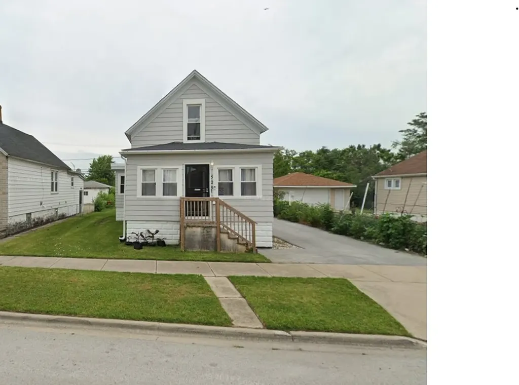 528 Garfield Avenue Calumet City IL 60409