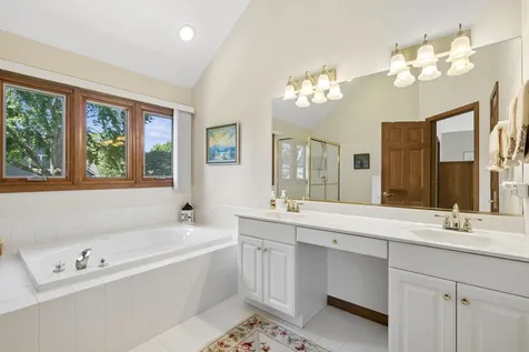 6N731 Willowbrook Drive St. Charles IL 60175