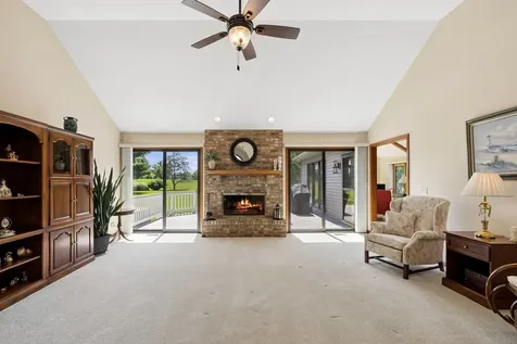 6N731 Willowbrook Drive St. Charles IL 60175