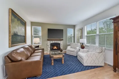 1126 Peregrine Parkway Bartlett IL 60103