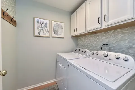 1126 Peregrine Parkway Bartlett IL 60103