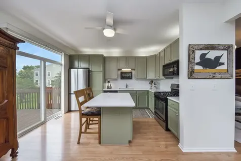 1126 Peregrine Parkway Bartlett IL 60103