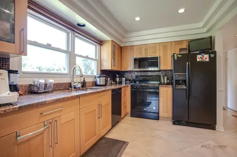 410 Lamont Terrace Buffalo Grove IL 60089