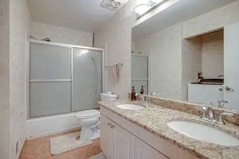 410 Lamont Terrace Buffalo Grove IL 60089