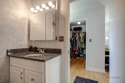 410 Lamont Terrace Buffalo Grove IL 60089