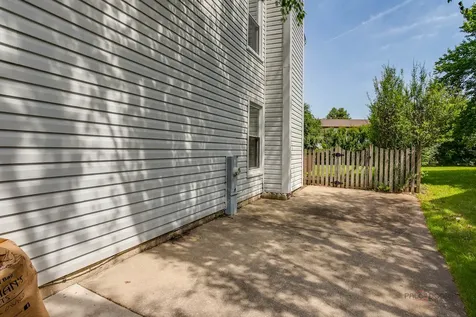 410 Lamont Terrace Buffalo Grove IL 60089