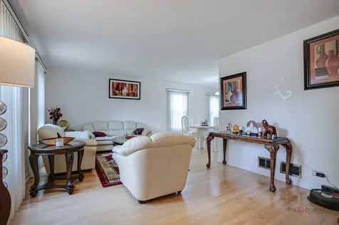 410 Lamont Terrace Buffalo Grove IL 60089