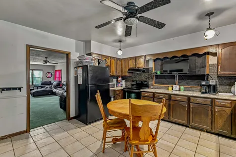 2424 28TH Street Rock Island IL 61201