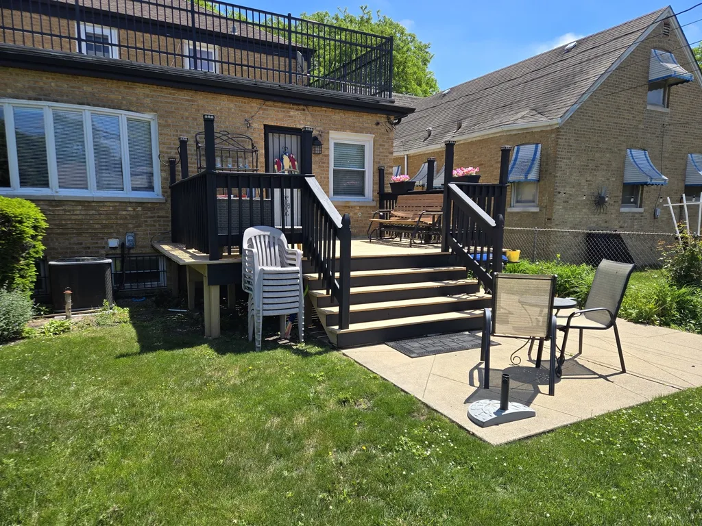 3312 North New England Avenue Chicago IL 60634