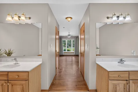 6035 Northern Drive Morris IL 60450