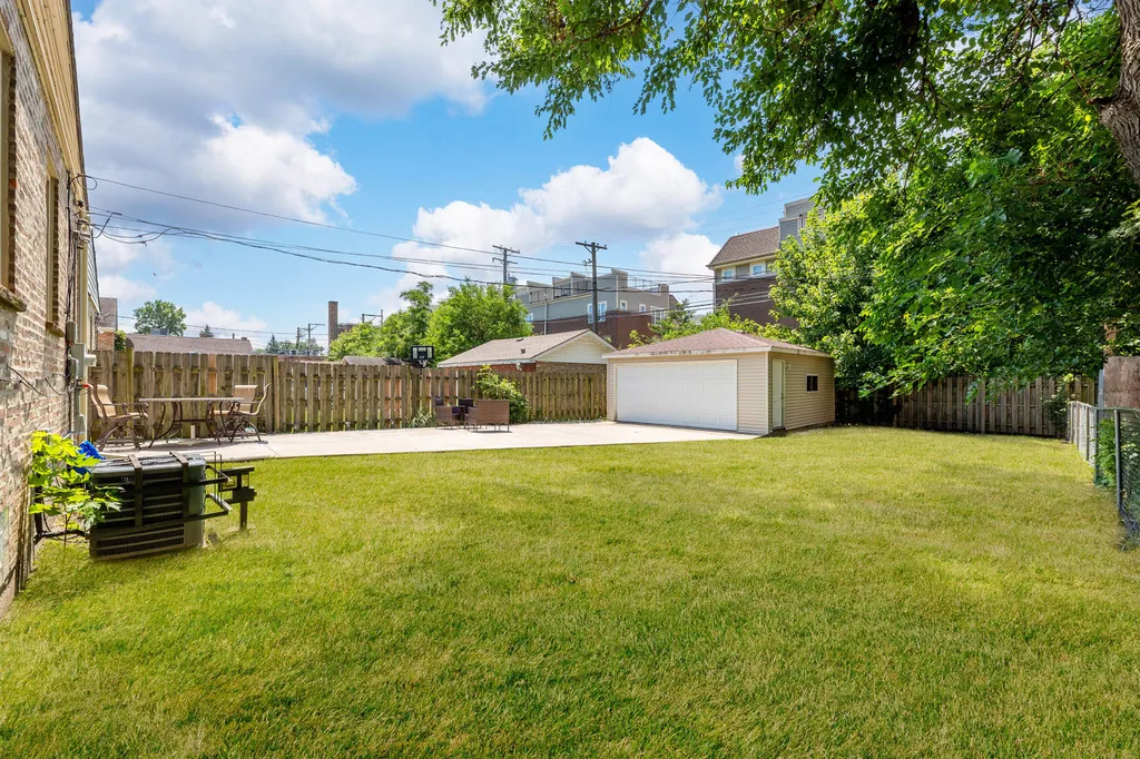 10218 South Wood Street Chicago IL 60643