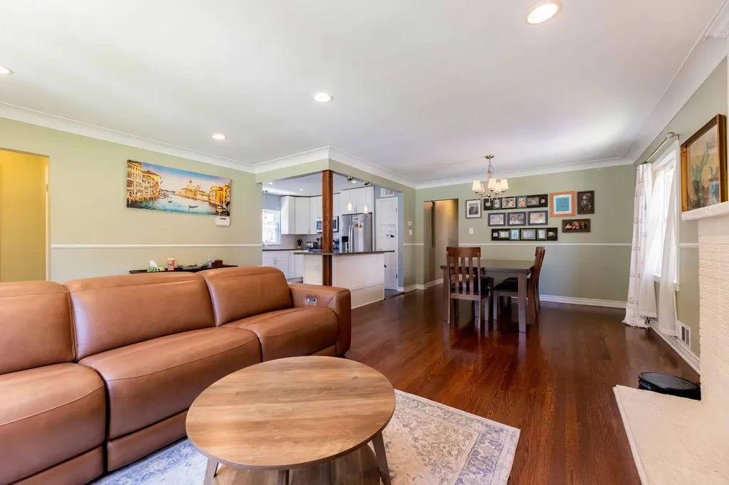 10218 South Wood Street Chicago IL 60643