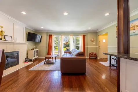 10218 South Wood Street Chicago IL 60643