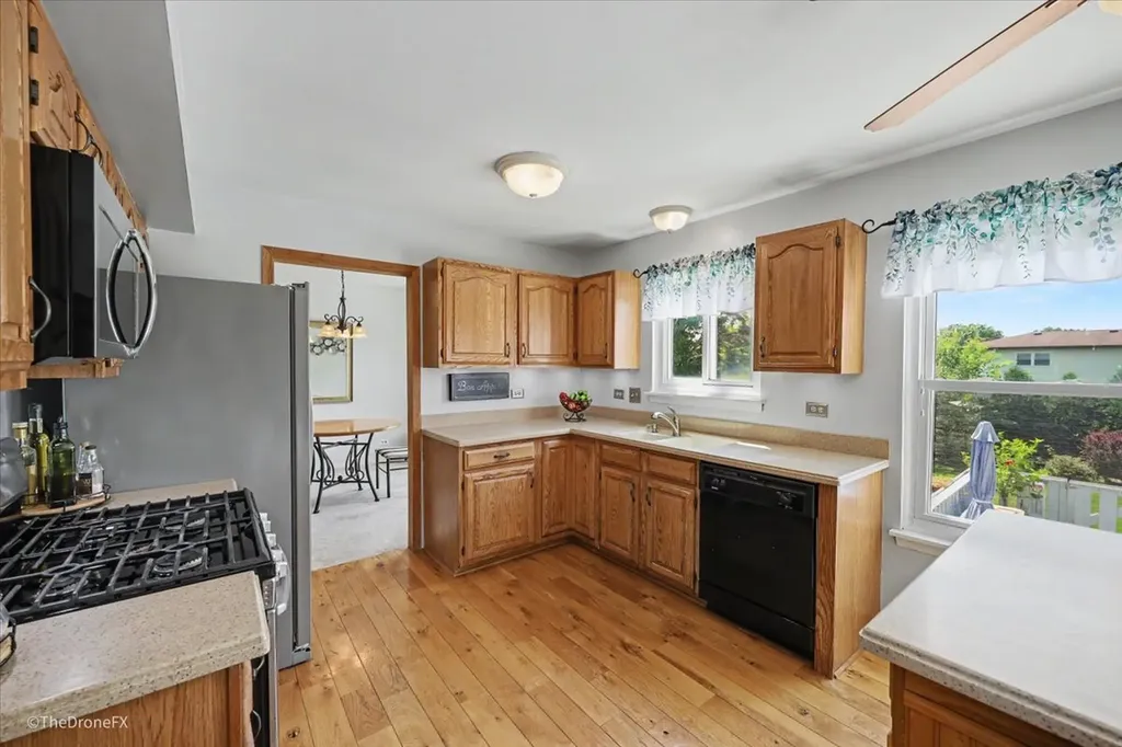 918 Horseshoe Court Carol Stream IL 60188
