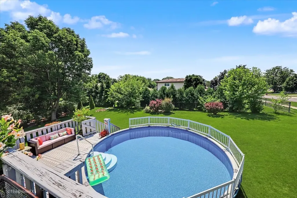 918 Horseshoe Court Carol Stream IL 60188