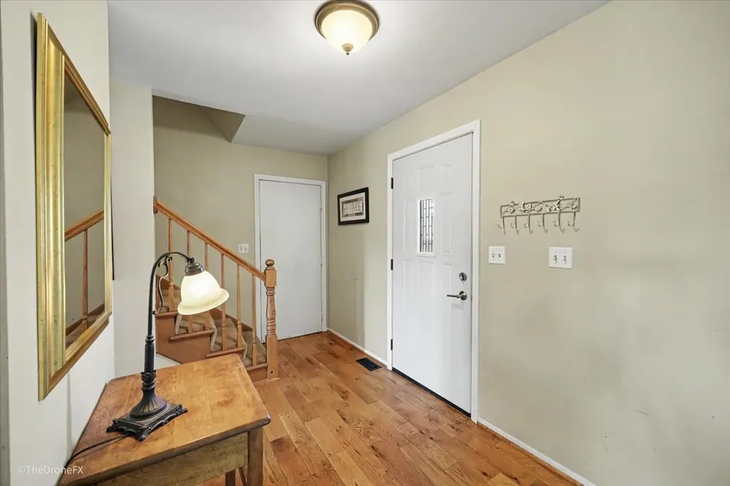 918 Horseshoe Court Carol Stream IL 60188