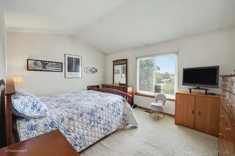 918 Horseshoe Court Carol Stream IL 60188