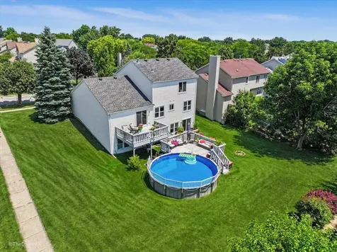 918 Horseshoe Court Carol Stream IL 60188