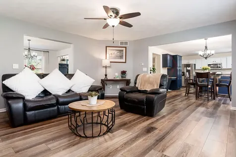 1142 University Parkway Rockton IL 61072