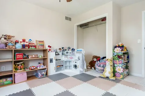 1142 University Parkway Rockton IL 61072
