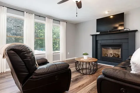 1142 University Parkway Rockton IL 61072